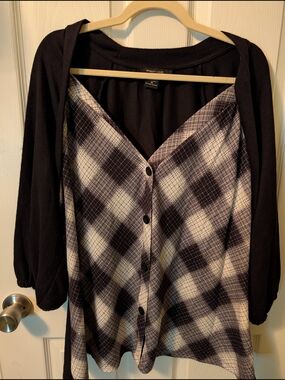 Robert Louis Black Plaid Button-Front Womenโs Top